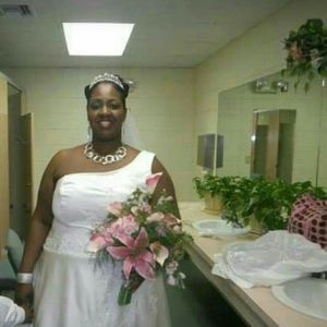 Ivory, Plus size wedding dress